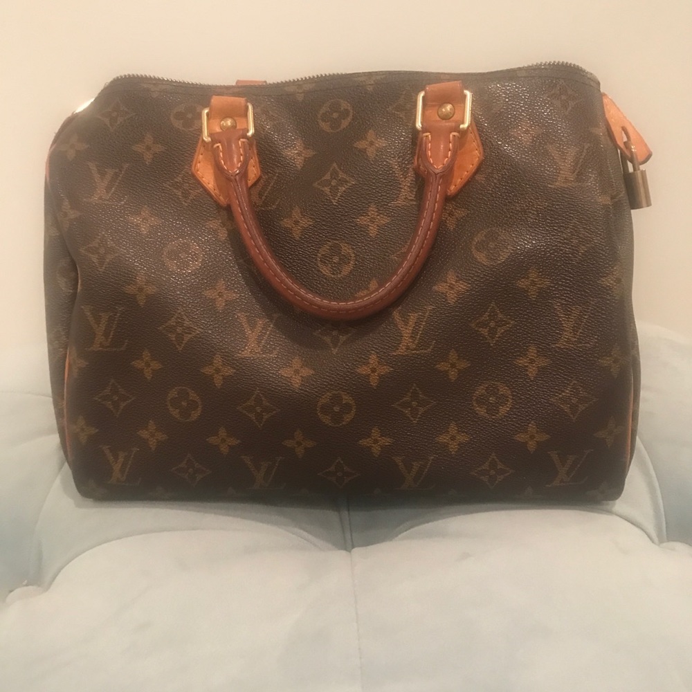 Louis Vuitton Speedy 30 - Authentic